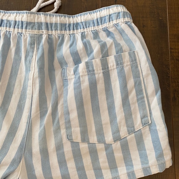 Aerie White and Blue Striped Shorts - Picture 5 of 6